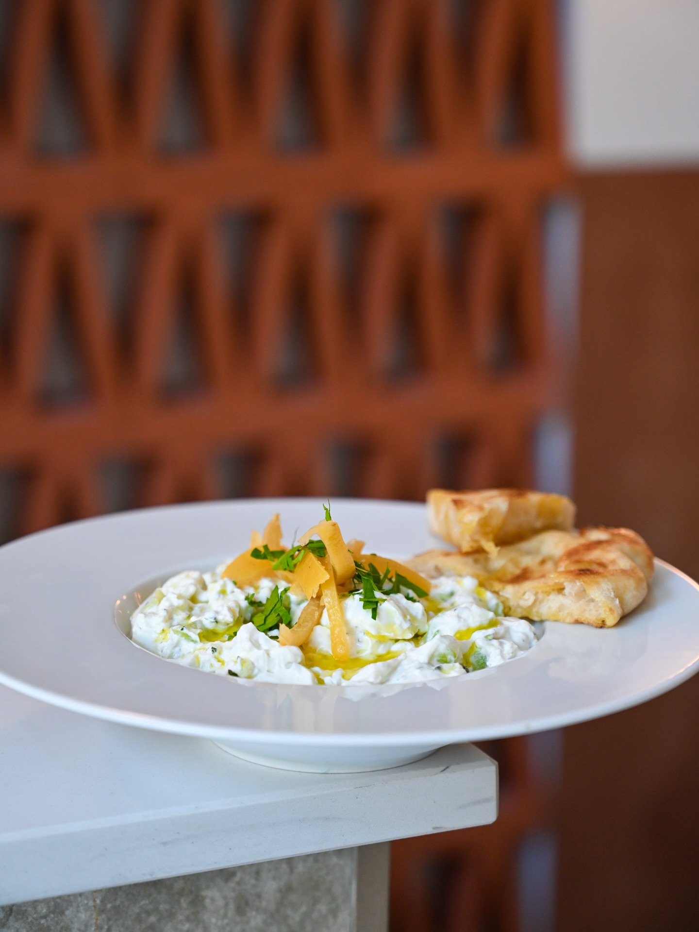 Cuisine mediterraneenne a partager servie chez KIMA a Marseille